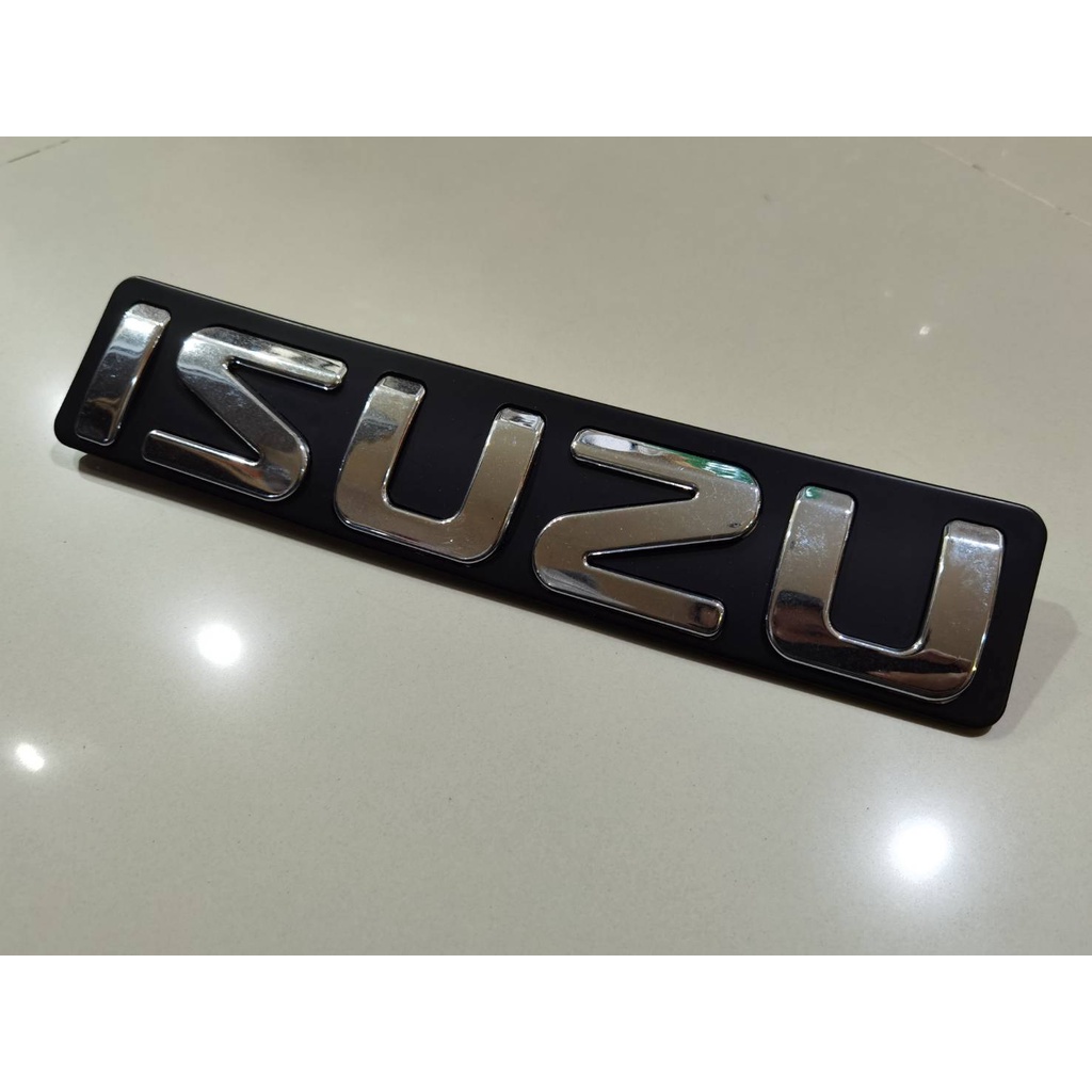 โลโก้หน้ากระจัง-isuzu-d-max-2012-2018สีชุบโครเมียม-มาร้านนี่จบในที่เดียว