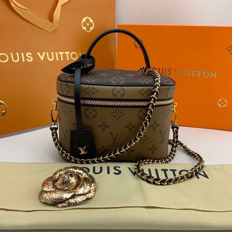 louis-vuitton-vanity-original-grade-size20cm-หนังสวยเทียบแท้เลยค่ะ-เป๊ะทุกจุด-คุณภาพดีมาก-รับประกันความสวยค่ะ