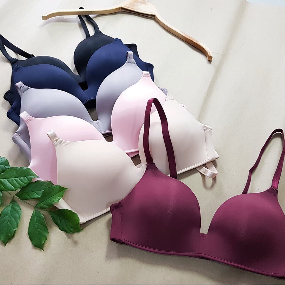 ภาพหน้าปกสินค้าสินค้าพร้อมส่างจากไทย LoveIs Bra (N058) บราไร้โครงเพื่อ สุขภาพ บราไม่มีโครง บราสวย