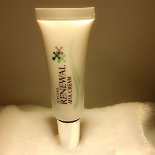 เอเอชเอ ครีม พญาไท Renewal AHA Cream 15 g