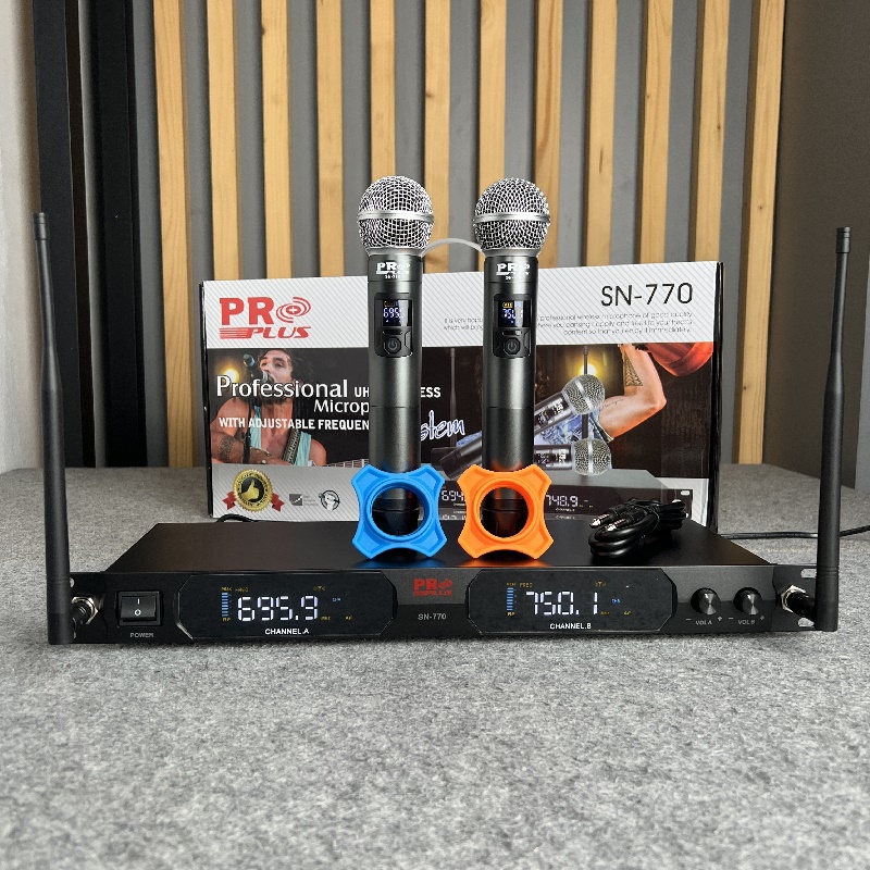 ไมค์ลอยคู่ PRO PLUS SN-770 ความถี่ใหม่ กสทช *ปรับความถี่ได้* SN-770 ...