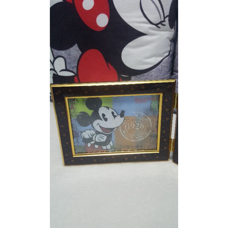 กรอปรูป-mickey-disney-แท้