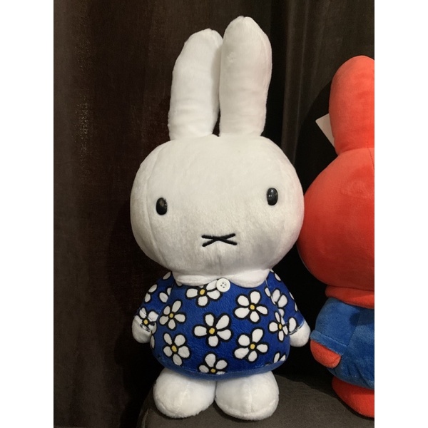 miffy-น้องเสื้อลายดอกไม้