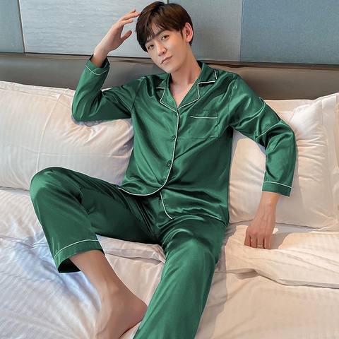 ภาพสินค้าM-4XLราคา ชุดนอนผู้ชายสไตล์เกาหลีสไตล์ ชุดนอนผ้าซาตินเสื้อคาร์ดิแกนกางเกง+เสื้อ จากร้าน dv7_tbqj0x บน Shopee ภาพที่ 3