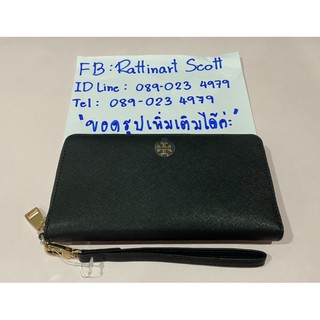 Tory Burch Emerson Zip Passport Continental Wristlet Wallet  หนัง Saffiano มีสายคล้องมือ ถอดสายได้ สีดำ