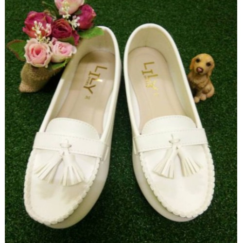 ภาพหน้าปกสินค้าSize 38-45 รองเท้าคัทชู แบบพันพู่ Lily Shoes จากร้าน seuseu บน Shopee
