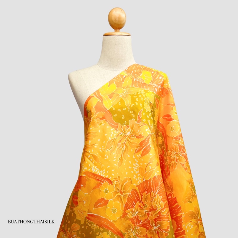 batik-floral-design-printed-thai-silk-fabric-ผ้าไหม-ไทยแท้-พิมพ์ลาย-ลวดลาย-ดอกไม้-บาติก-ธรรมชาติ