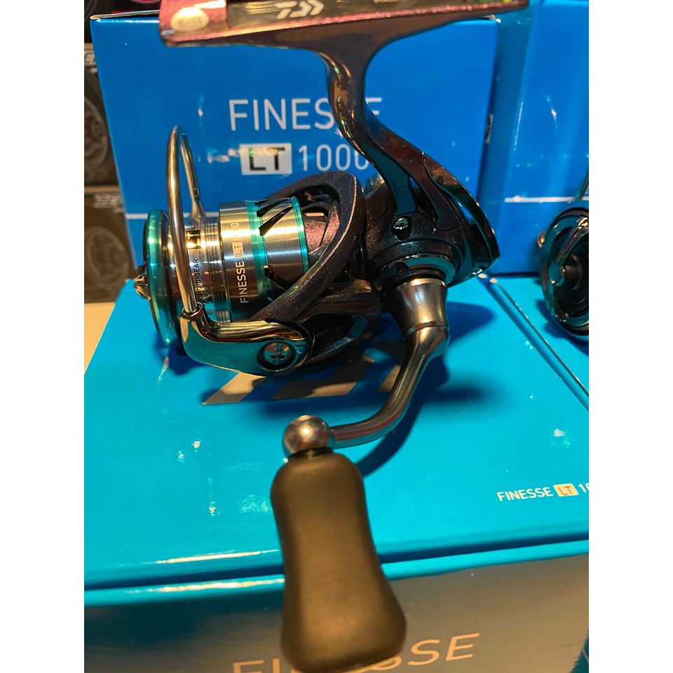 รอก-daiwa-finesse-lt-รอก-daiwa-ไฟเนส-สีม่วงเหลือบออกไปทางสีของเเมงทับ