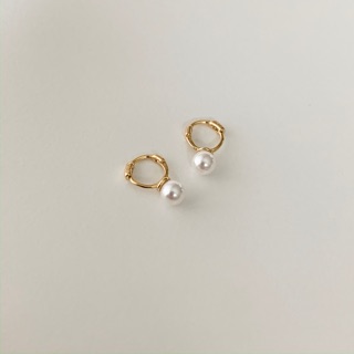 (โค้ด X8SFXJ ลด 20%) A.piece  ต่างหูเงินแท้ [all silver 925] pearl one-touch gold color (46)