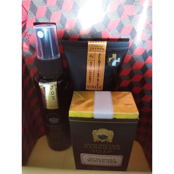 SET KARMAKAMET Moisturizing Hand Cream Joyful + Hand Soap White Tea