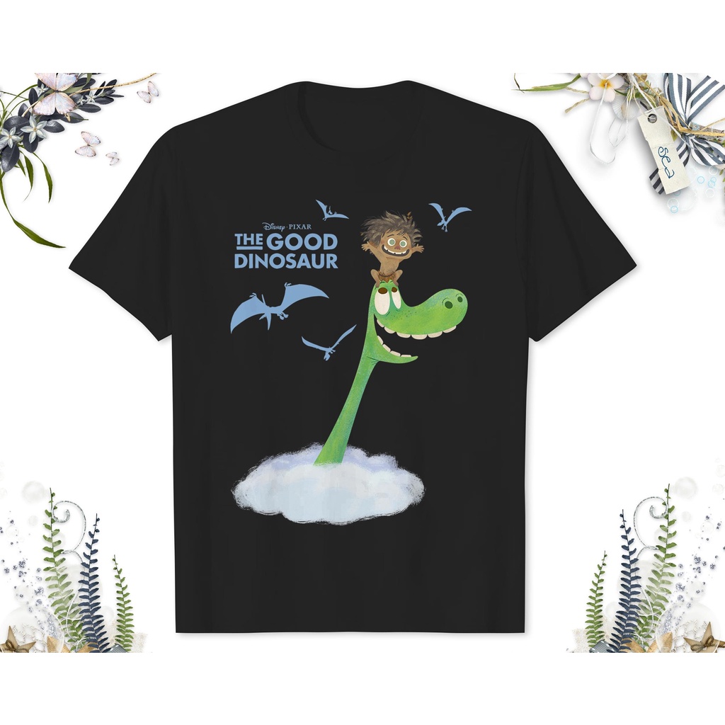 เสื้อยืด-พิมพ์ลายกราฟฟิค-disney-good-dinosaur-in-the-clouds-เหมาะกับของขวัญวันเกิด-สําหรับผู้ใหญ่