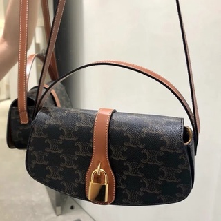 (Preorder) Clutch on Strap Lisa Bag