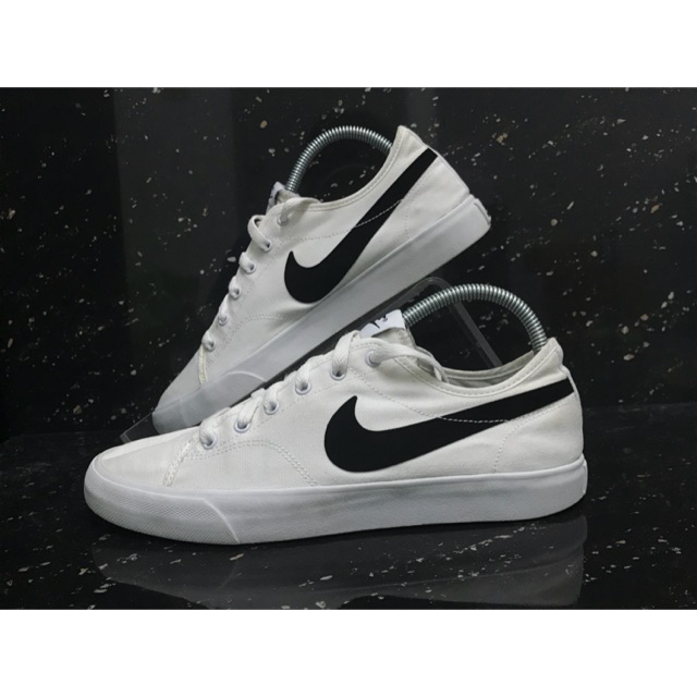 Nike wmns best sale primo court canvas