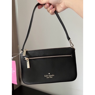 กระเป๋า Kate Spade คล้องมือ รุ่น leila pebbled leather converti K6088  สะพายไหล่ หนังแท้ สีดำ 7 นิ้ว