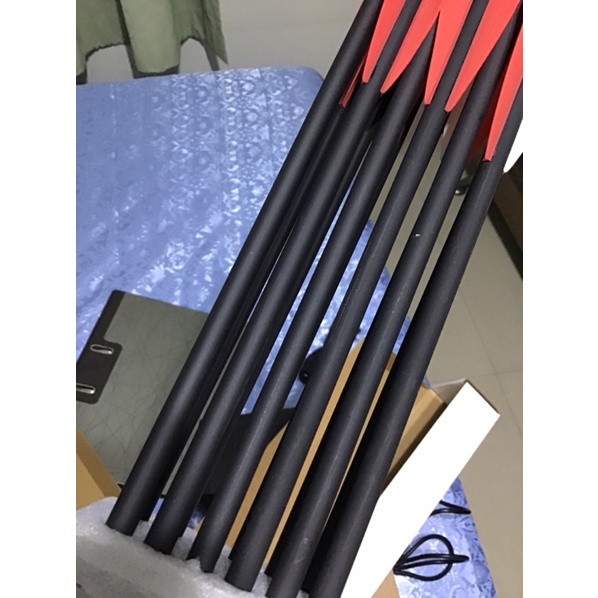 ภาพหน้าปกสินค้าx4 (ราคาต่อ4ลูก) mix carbon arrows arrow ลุกธนู 30 topoint Compound, recurve จากร้าน baitong_hood บน Shopee