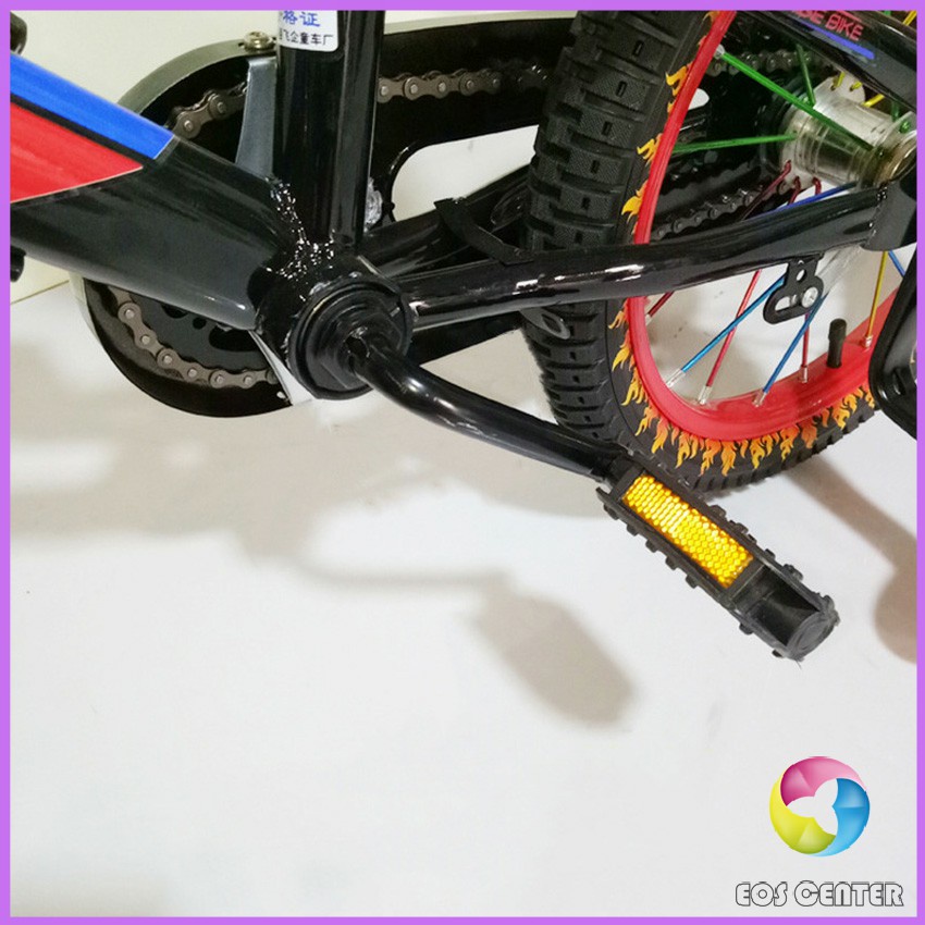 a677-บันไดจักรยานอลูมิเนียม-อุปกรณ์จักรยาน-มี-2-สี-สีเงิน-และ-สีดำ-bicycle-pedals