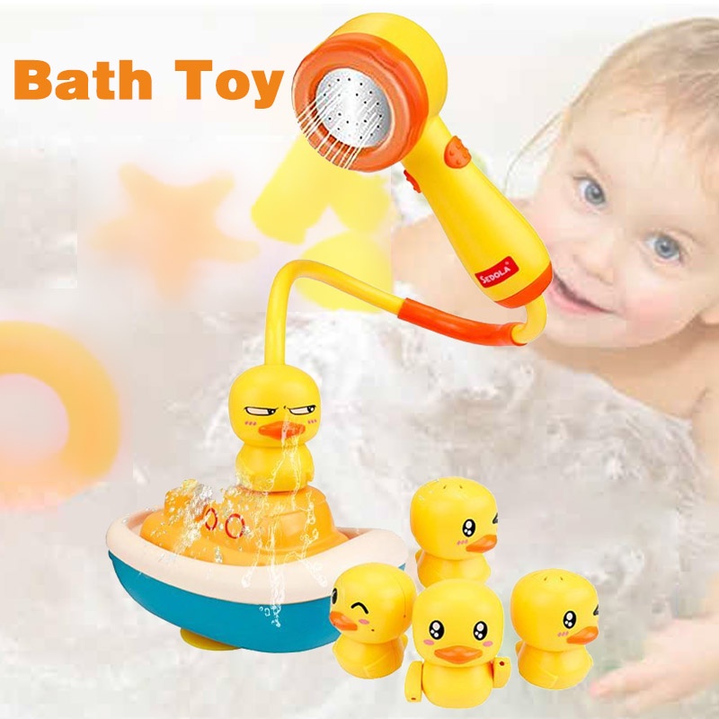 ภาพหน้าปกสินค้าพร้อมส่ง ของเล่นอาบน้ำเด็ก การ์ตูนเรือโจรสลัด พ่นน้ำได้ ของเล่นเด็กเล็ก ตุ๊กตาเป็ดเหลืองอาบน้ำ สปริงเกลอร์เป็ด