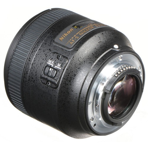 nikon-af-s-nikkor-85mm-f-1-8g-lens