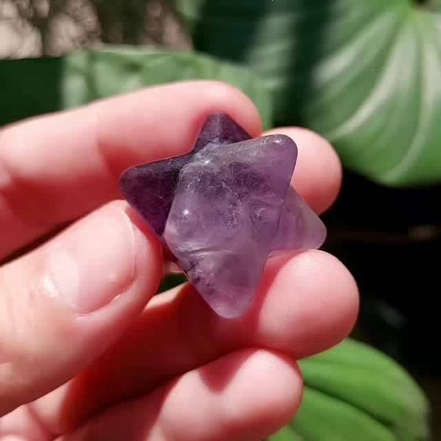 ฟลูออไรท์-ทรงเมอร์คาบา-merkaba-fluorite