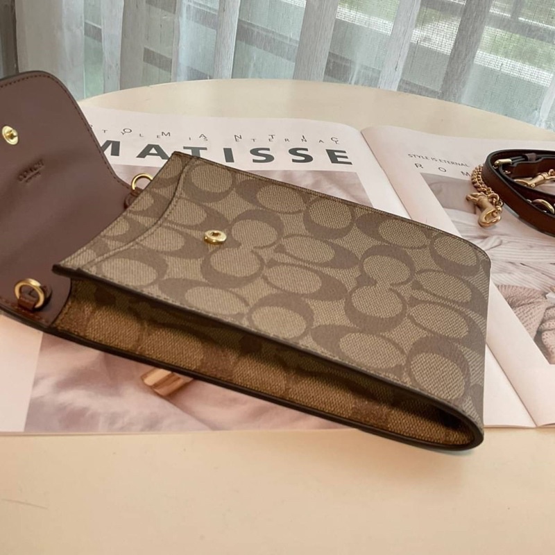 coach-rachel-phone-crossbody-bag-จากแบรนด์ดัง-งาน-factory-outlet