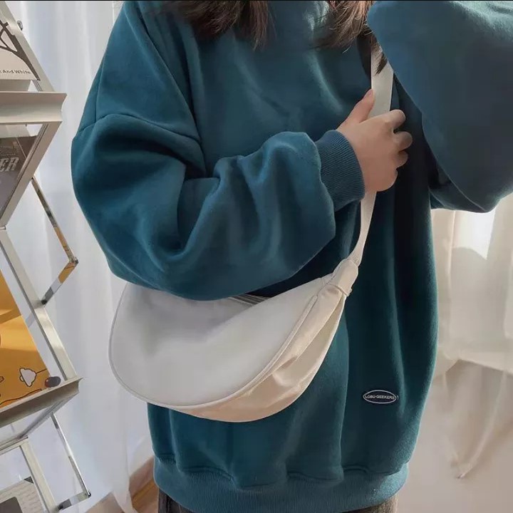 big-c-กระเป๋าสะพายผู้หญิง-กระเป๋าแมสเซนเจอร์ไนลอนกระเป๋าสะพายไหล่ขนาดเล็กน้ำหนักเบาสไตล์เรียบง่าย