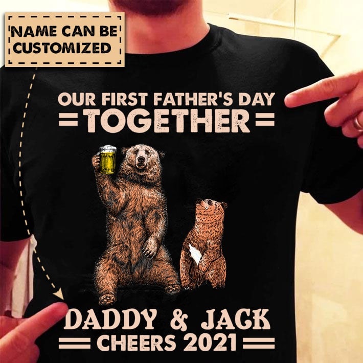 เสื้อยืดผู้ชาย90-เสื้อโอเวอร์ไซ-วันพ่อคนแรกของเราด้วยกันพ่อใหม่-2021-พ่อหมีและเสื้อยืดเด็กผู้ชาย-bce