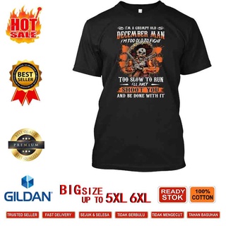 [S-5XL]Chonghaijia Xs-6Xl Big Im A Grumpy Old December Q35 ใหม่เสื้อยืดลําลองสําหรับผู้ชายแขนสั้นคอกลม