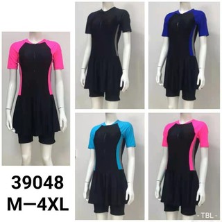 New!! ชุดว่ายน้ำผู้หญิง เสื้อเเขนสั้น กางเกงขา3ส่วน รุ่น 39048 พร้อมส่ง