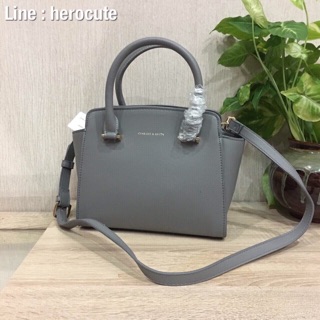 CHARLES &amp; KEITH TOPHANDLE TRAPEZE BAG ส่งฟรีEMS