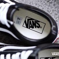 vans-old-skool-classic-black-white-vn000d3hy28