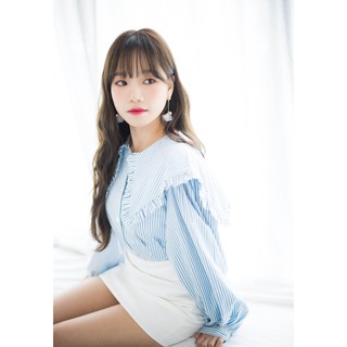 โปสเตอร์ Jo Yuri โจ ยูรี IZ*ONE Izone ไอซ์วัน Poster Korean Girl Group เกิร์ล กรุ๊ป เกาหลี K-pop kpop ของขวัญ ตกแต่งบ้าน