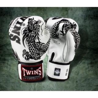 [ของแท้ 100%] นวมชกมวย FBGVL3-49 Twins White-Black Flying Dragon Boxing Gloves