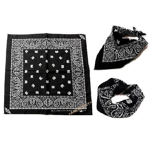 รูปภาพสินค้าแรกของผ้าลายวินเทจลูกน้ำ สีดำ ใช้พันคอและโพกหัวได้ (Vintage Paisley Bandana Black Scarf)