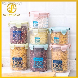 ☂Smiley Home โถพลาสติกพร้อมฝาปิด ใส่เครื่องปรุง น้ำตาล นมผง(ตัวเลขที่แสดงบอกมาตรวัดสเกลไม่ใช่มาตรเลขวัดที่ใช้งานได้จริง)