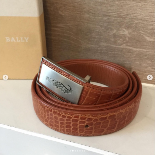 เข็มขัด-bally-พร้อมกล่อง-ของแท้-หัวเข็มขัดสีเงิน-เข็มขัดสีน้ำตาล-วินเทจสุดๆ-ให้เป็นของขวัญก็สวยแน่นอน-เข็มขัดหนัง