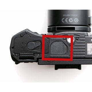 ยางปิดฐานกล้อง Olympus EM5 Mark II ของแท้จากศูนย์ , ยางปิด Hand Grip กล้อง olympus EM5 Mark II