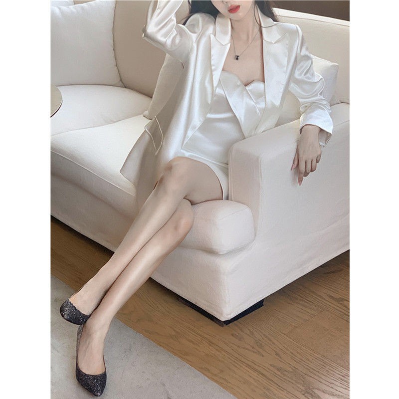 hot-sale-เสื้อสูทสีขาวหญิงใหม่สไตล์เกาหลีอารมณ์ผ้าเดรปแขนยาวเสื้อสูทชุดสูท