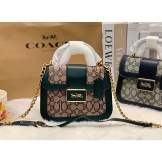 ส่งฟรี กระเป๋าสะพายข้าง แบรนด์ของแท้ สินค้า coach outlet