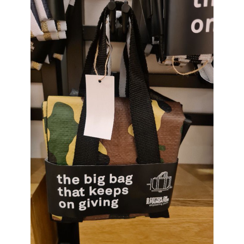 กระเป๋า-shopping-จาก-cotton-on