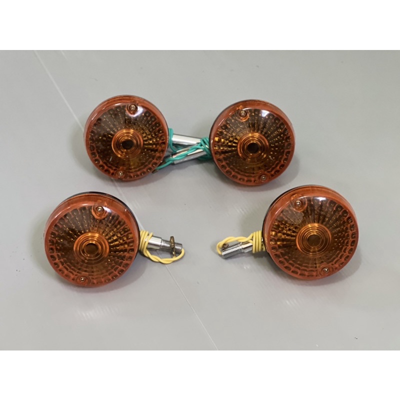 thumbnail interactive-video image 1 of AM SUPERCUB Turn Signal Set – 4 PCS Front & Rear For Suzuki TS75 TS100 TS125 TS185 TS250 TS400 1 of 6