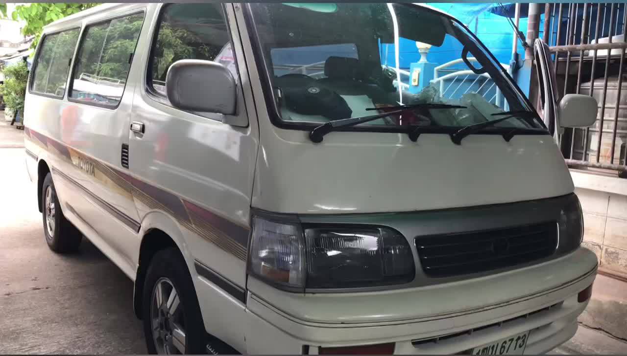 กันโคลน-ซุ้มล้อ-hiace-รถตู้หัวจรวด-สินค้าตรงรุ่นแบบเต็มซุ้ม