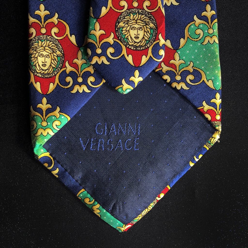 necktie-เนคไทแบรนด์เนม-gianni-versace-ของแท้-มือสอง-สภาพ90-ราคาถูก-ผ้าไหม