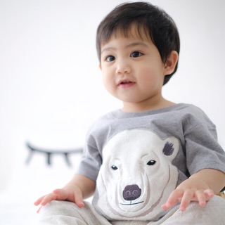 เสื้อเด็ก Kid Tshirt ลายหมีขาว Polar Bear สีเทา ผ้านุ่ม COTTON 100% เสื้อยืด เสื้อยืดเด็ก