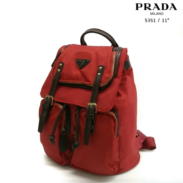 กระเป๋าเป้-prada-11