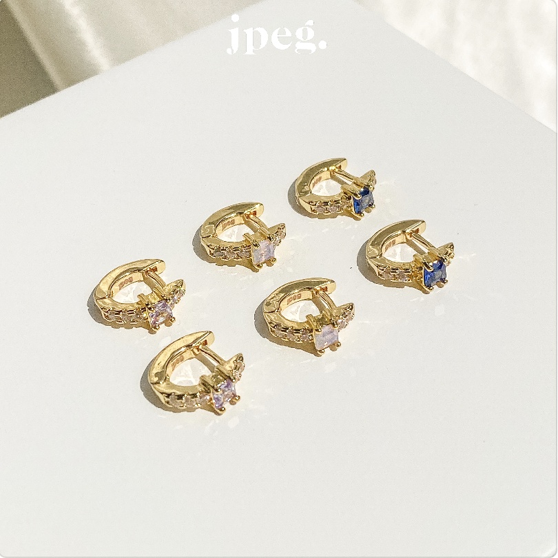 ภาพหน้าปกสินค้าblanche hoop earring (Brass+18K)