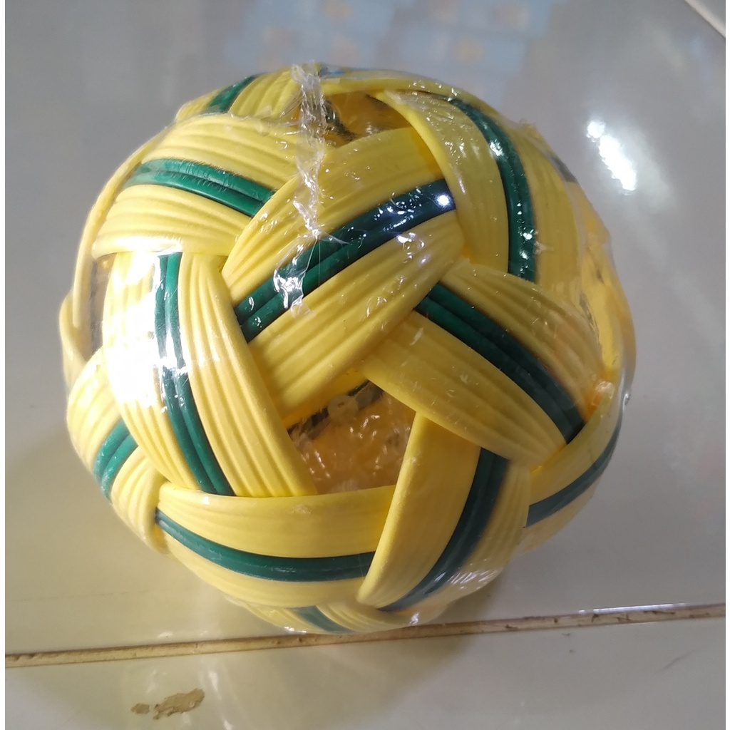 ตะกร้อ-sepak-takraw-ลูกตะกร้อ-สีน้ำตาล-สีเขียว-อุปกรณ์กีฬา-rattan-ball-takraw-ตะกร้อพลาสติก-ตะก้อ