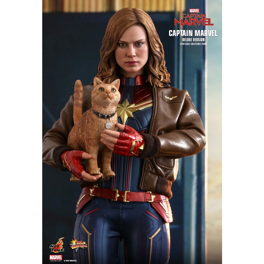 Hot Toys HT MMS522 Captain Marvel - Captain Marvel Deluxe Version