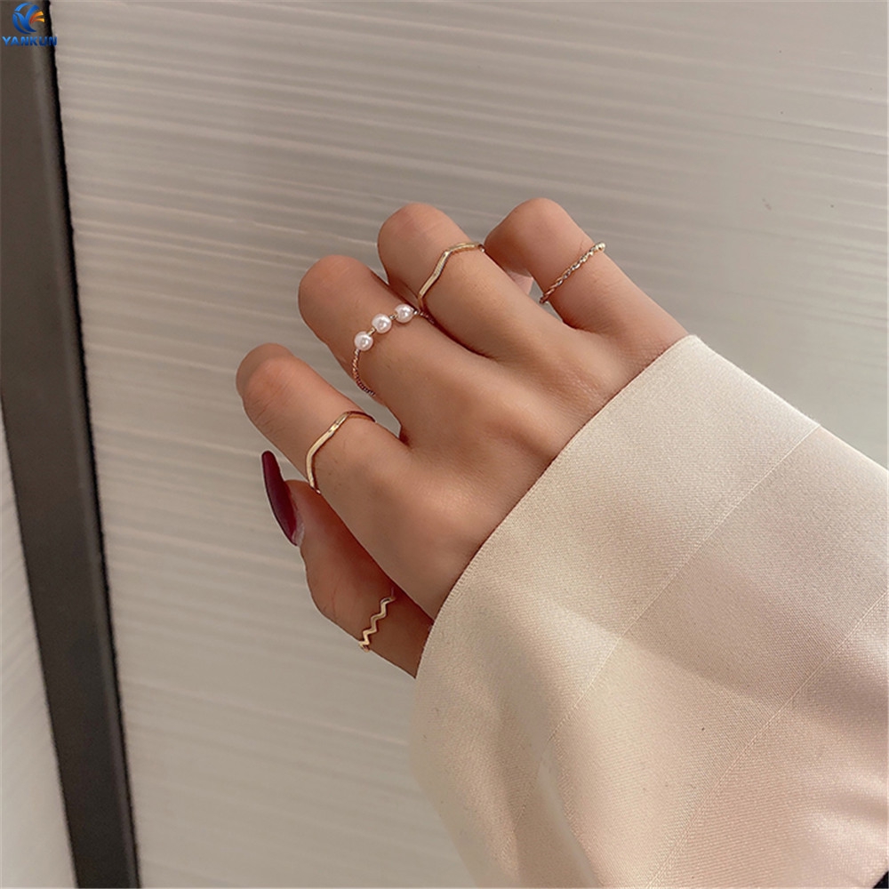 ภาพหน้าปกสินค้าแหวน ขนาดเล็ก สไตล์เกาหลี สําหรับผู้หญิง 5 ชิ้น /1 ชุด