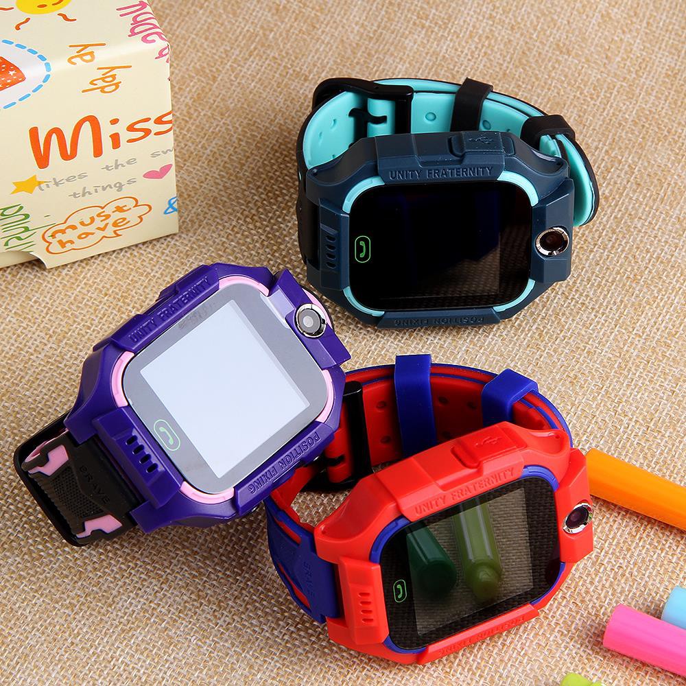 ภาพหน้าปกสินค้านาฬิกาเด็ก รุ่น Q19 เมนูไทย ใส่ซิมได้ โทรได้ พร้อมระบบ GPS ติดตามตำแหน่ง Kid Smart Watch นาฬิกาป้องกันเด็กหาย จากร้าน dinosaur_ja บน Shopee