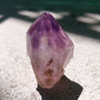 ผลึกอเมทิสต์​ธรรมชาติ (มีชั้นแฟนทั่ม) Amethyst Point